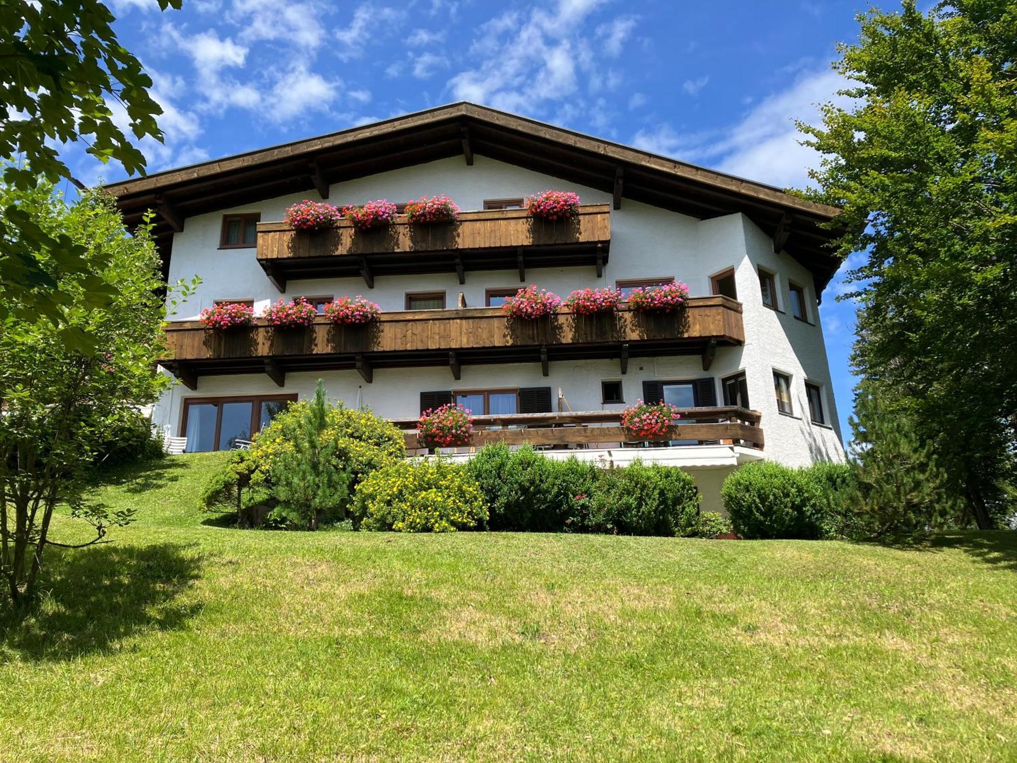Landhaus Frenes Apartments Seefeld in Tirol Exterior foto
